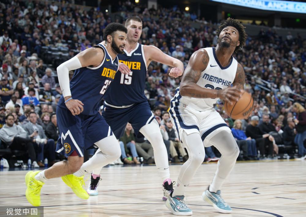 整个防线的 整个防线的